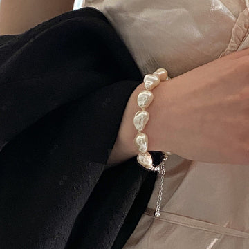 Premium Bracelet with Baroque Imitation Pearls for Business