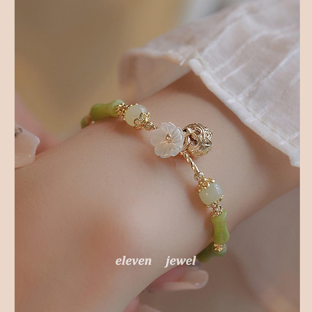 Olivine Bamboo Bell Bracelet Light Luxury Exclusive