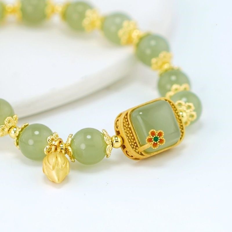 Premium Bracelet Cube Sugar Lotus Seedpod For Women