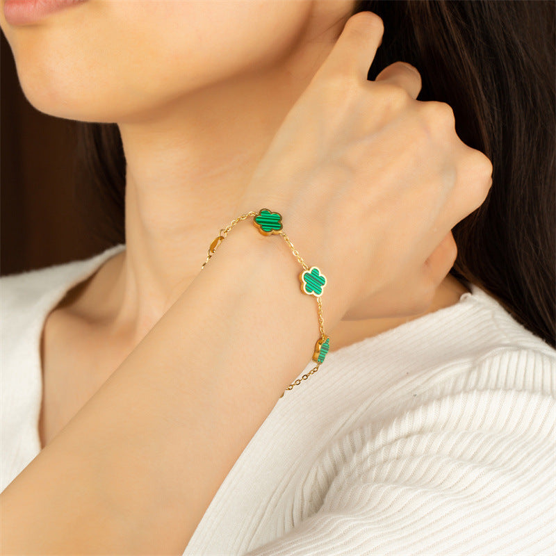 Brand Gold Bracelet Elite Floral Green Drop Gum Motif