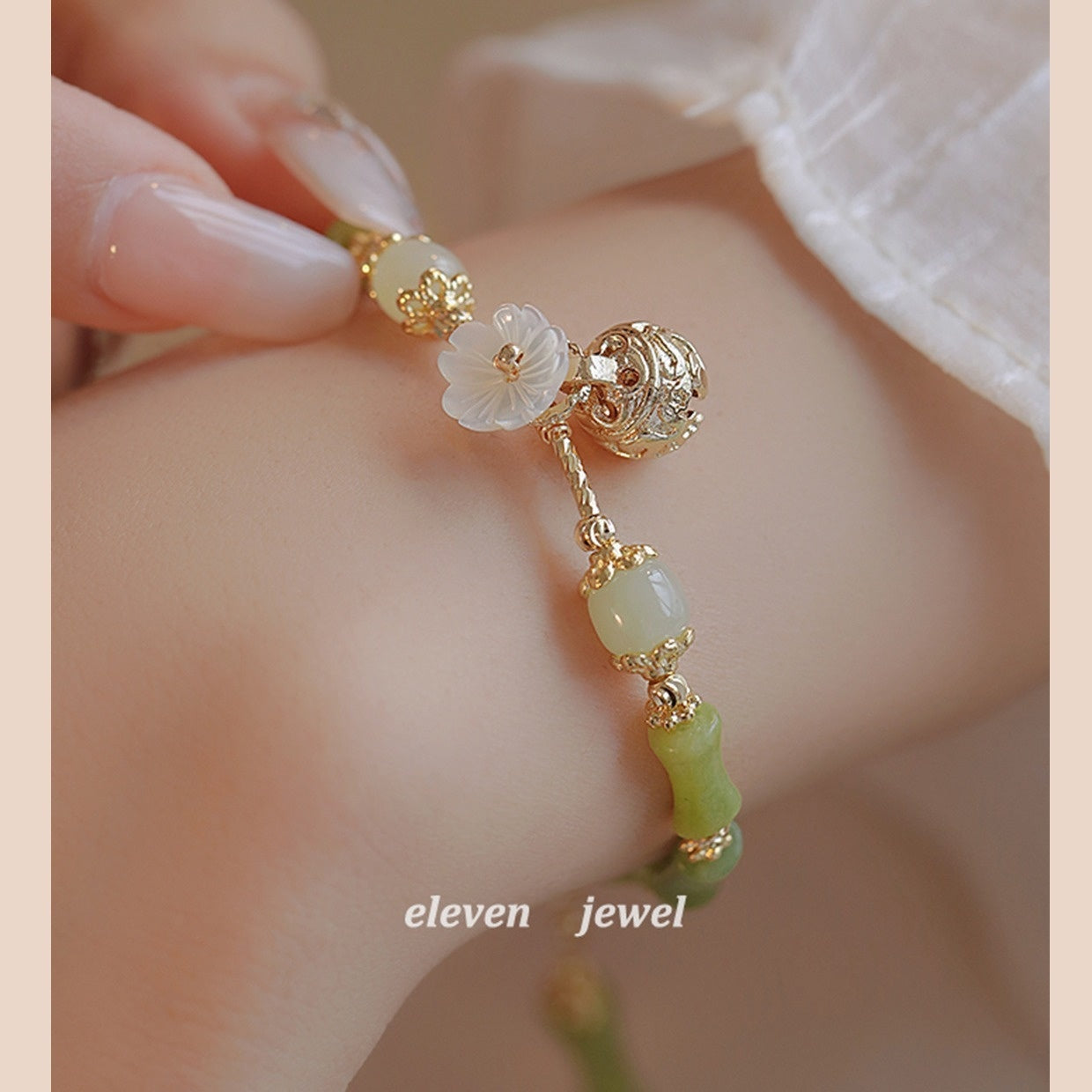 Olivine Bamboo Bell Bracelet Light Luxury Exclusive