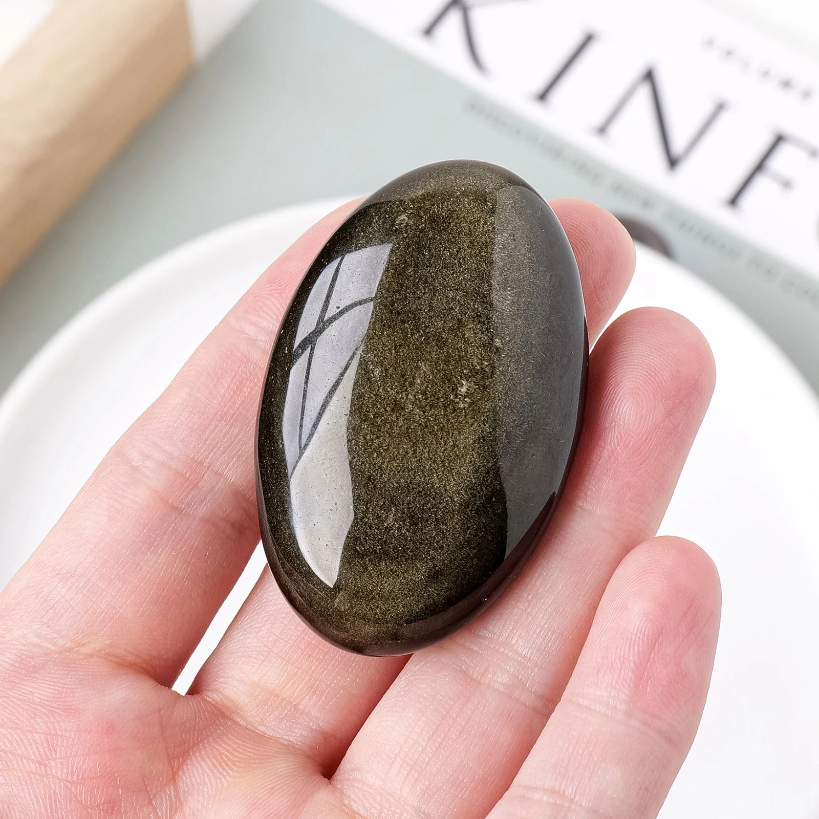 Runyangshi Palm Stone Golden Obsidian Healing For Family